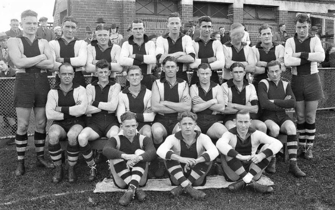 1939(new 2nd photo) Team Photo_copy